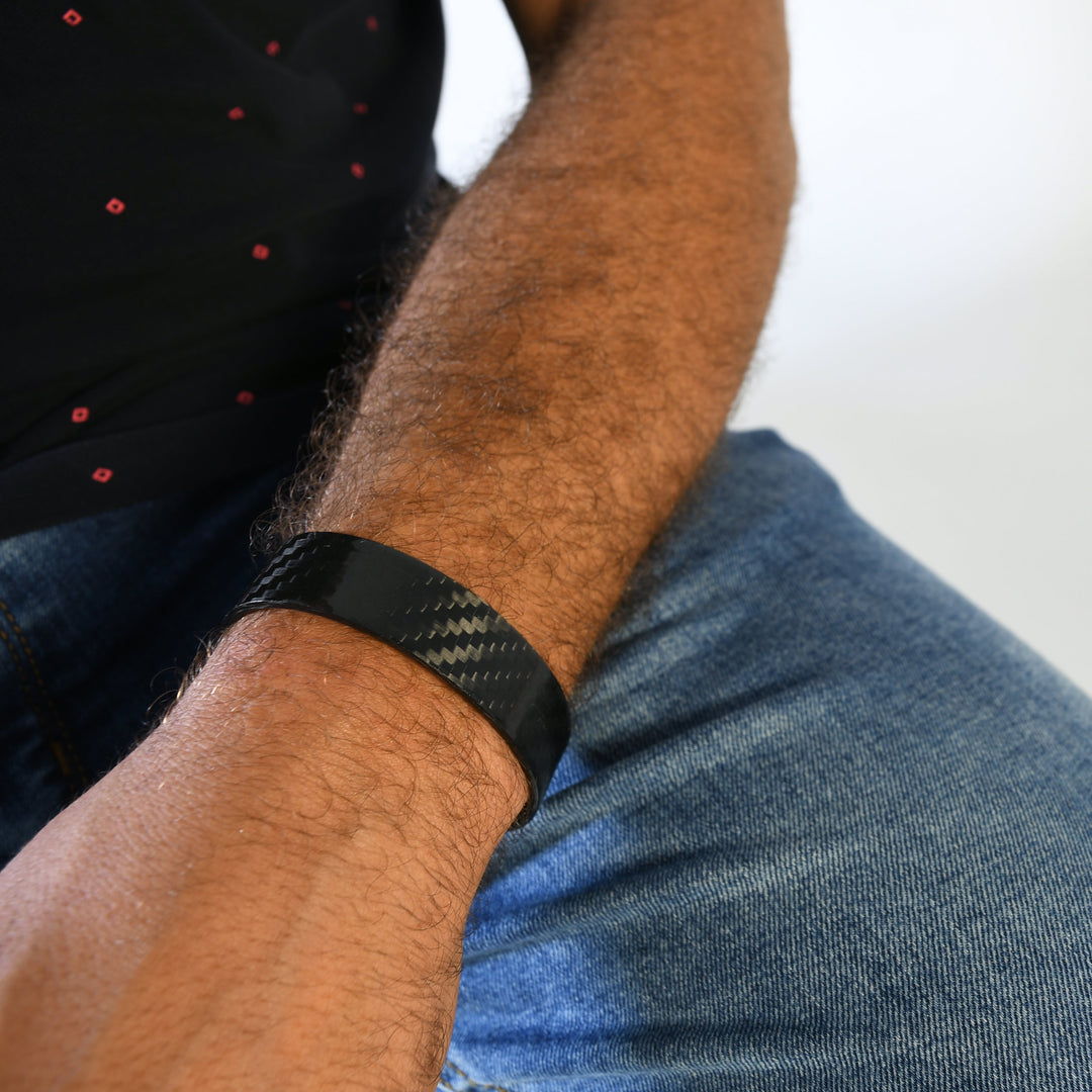 Unisex carbon fiber bracelet